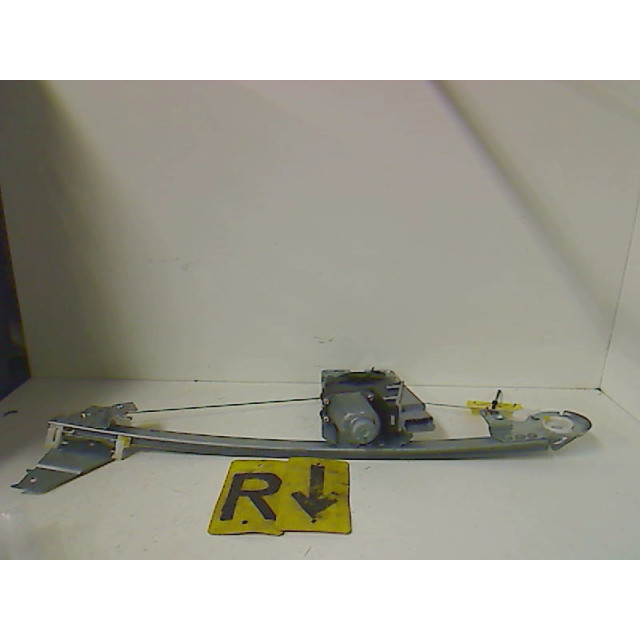 Mechanizm sterowania elektrycznego szyby drzwi tylnych prawych Peugeot 307 Break (3E) (2004 - 2008) 2.0 HDi 16V FAP (DW10BTED4(RHR))