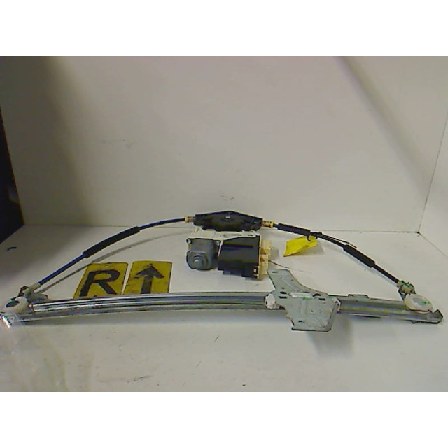 Mechanizm sterowania elektrycznego szyby drzwi przednich prawych Peugeot 307 Break (3E) (2004 - 2008) 2.0 HDi 16V FAP (DW10BTED4(RHR))