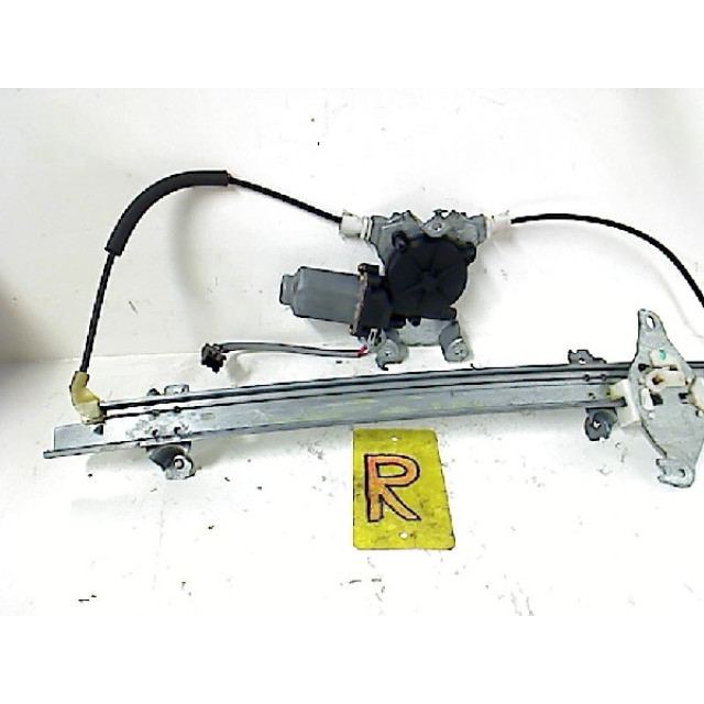 Mechanizm sterowania elektrycznego szyby drzwi przednich prawych Nissan Almera (N16) (2000 - 2002) Hatchback 1.5 16V (QG15DE)