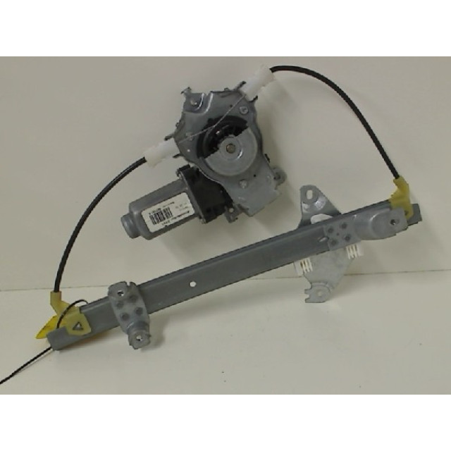 Mechanizm sterowania elektrycznego szyby drzwi tylnych lewych Nissan Qashqai (J10) (2007 - teraz) SUV 2.0 dCi (M9R)