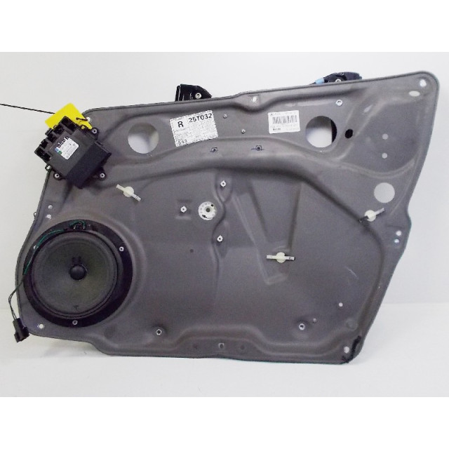 Mechanizm sterowania elektrycznego szyby drzwi przednich prawych Mercedes-Benz-Benz B (W245/242) (2005 - 2011) Hatchback 2.0 B-180 CDI 16V (OM640.940(Euro 4))