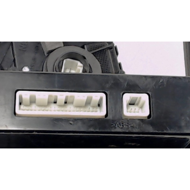 Panel sterowania temperaturą Toyota Avensis Wagon (T25/B1E) (2006 - 2008) Combi 2.0 16V D-4D-F (1AD-FTV)