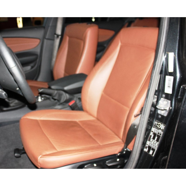 Kompletny zestaw wnętrza BMW 1 serie (E87/87N) (2007 - 2012) Hatchback 5-drs 120d 16V (N47-D20C)