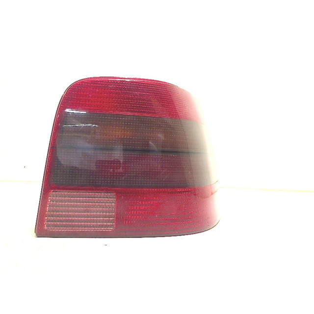 Światło tylne nadwozia z prawej Volkswagen Golf IV (1J1) (1997 - 2004) Hatchback 1.4 16V (AHW)