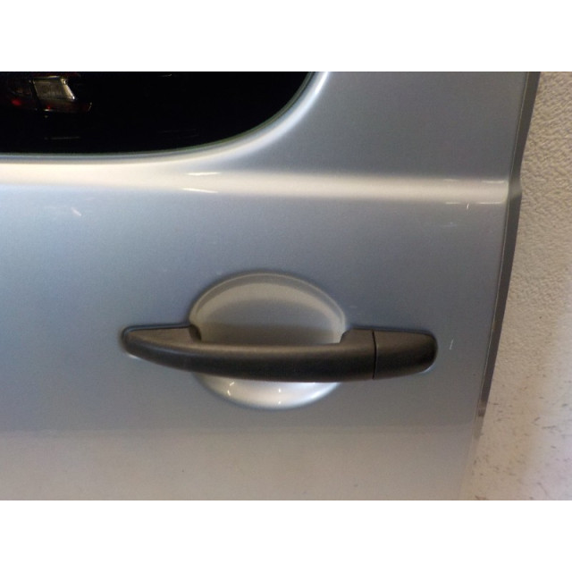 Drzwi tylne prawe Peugeot Expert (G9) (2011 - 2016) Van 2.0 HDiF 16V 130 (DW10CD(AHZ))