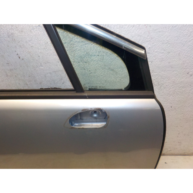 Drzwi przednie prawe Peugeot 3008 I (0U/HU) (2013 - 2016) MPV 1.6 HDiF 16V (DV6C(9HD))