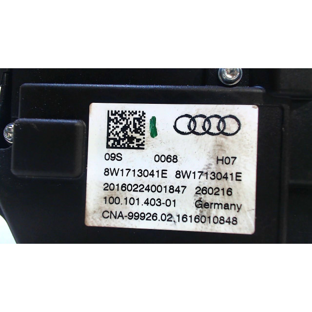 Mechanizm przełączający Audi A4 Avant (B9) (2015 - 2018) Combi 2.0 TDI 16V (DETA)