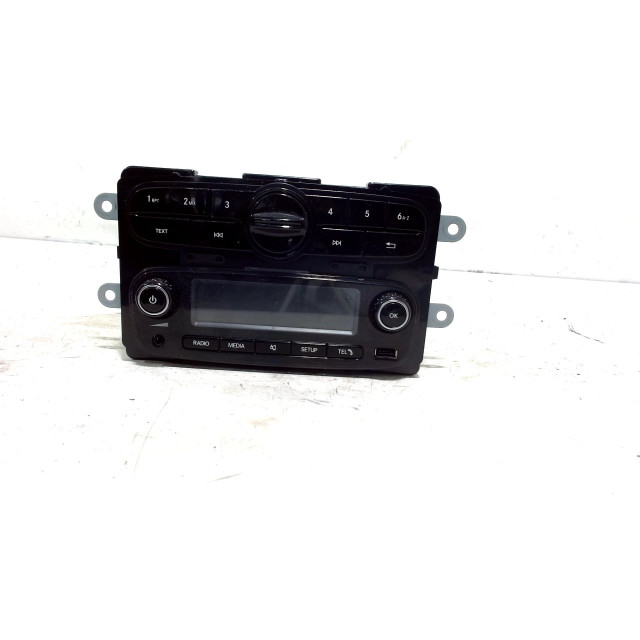 Radioodtwarzacz Smart Forfour (453) (2014 - teraz) Hatchback 5-drs 1.0 12V (H4D-A401)