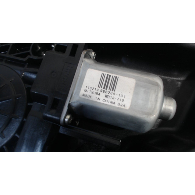 Mechanizm sterowania elektrycznego szyby drzwi tylnych prawych Volvo S60 II (FS) (2010 - 2011) 2.4 D5 20V (D5244T10)