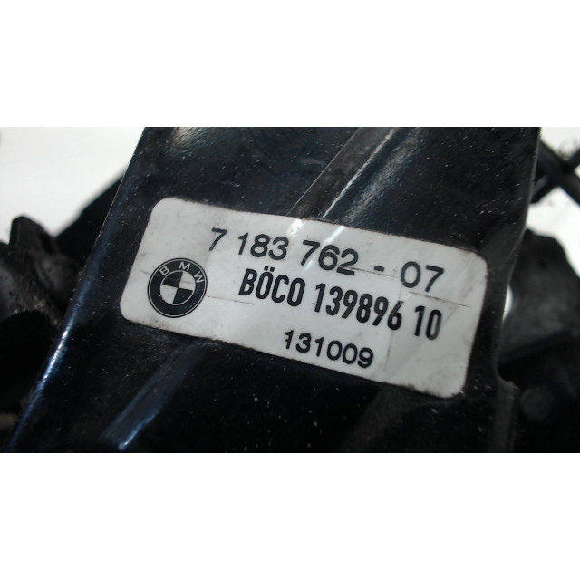 Mechanizm zamka maski BMW 5 serie Gran Turismo (F07) (2009 - 2012) Hatchback 530d 24V (N57-D30A)