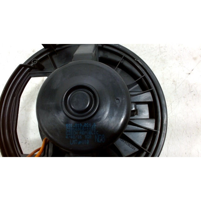 Silnik wentylatora nagrzewnicy Skoda Octavia Combi (5EAC) (2012 - 2020) Combi 5-drs 1.8 TSI 16V (CJSA)