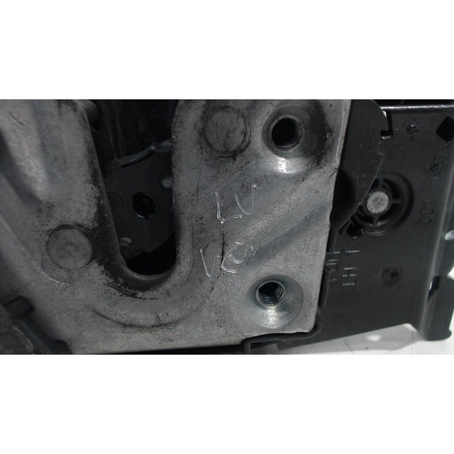 Mechanizm elektryczny centralnego zamka drzwi przednich lewych Smart Forfour (453) (2014 - teraz) Hatchback 5-drs 1.0 12V (M281.920)