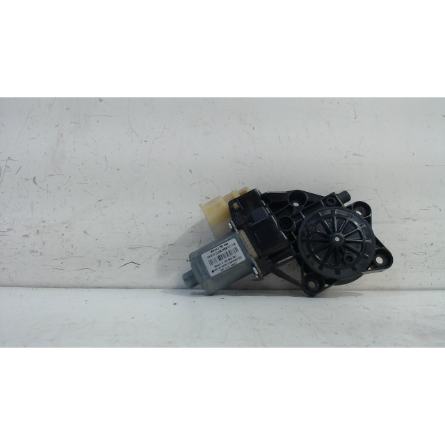 Silnik sterowanych elektrycznie szyb drzwi przednich prawych Mini Clubman (R55) (2007 - 2013) Combi 1.6 16V Cooper (N12-B16A)