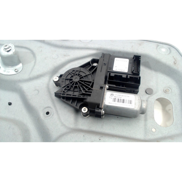 Mechanizm sterowania elektrycznego szyby drzwi przednich lewych Volkswagen Caddy III (2KA/2KH/2CA/2CH) (2004 - 2010) Van 2.0 SDI (BST)