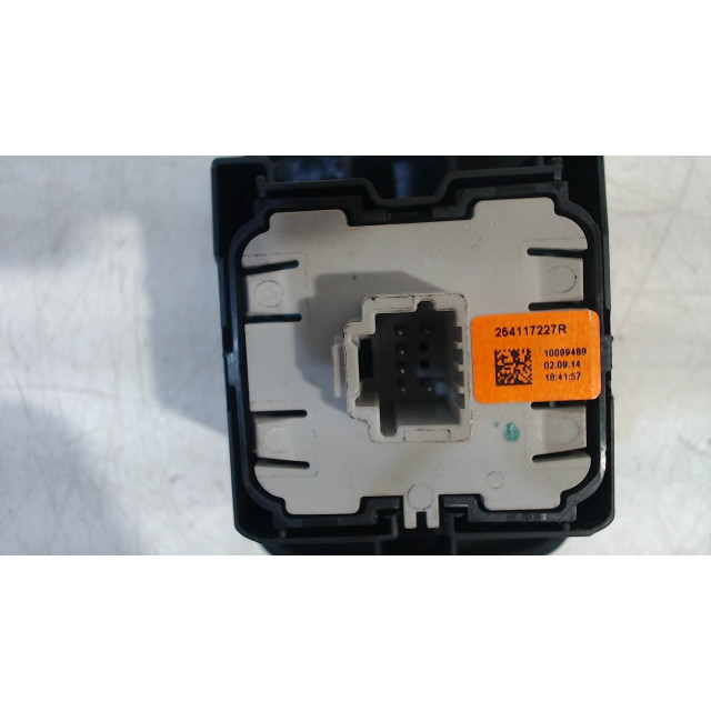Przełącznik szyby przód lewy Smart Forfour (453) (2014 - teraz) Hatchback 5-drs 1.0 12V (M281.920)