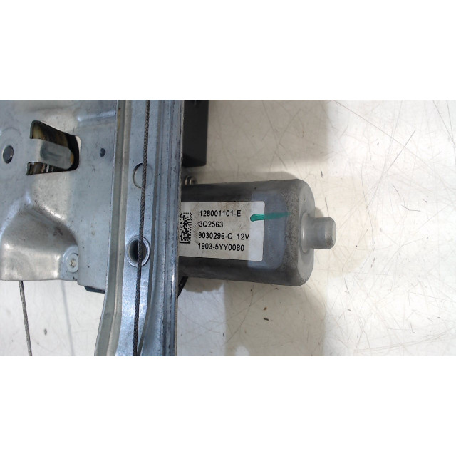 Mechanizm sterowania elektrycznego szyby drzwi przednich prawych Smart Forfour (453) (2014 - teraz) Hatchback 5-drs 1.0 12V (M281.920)