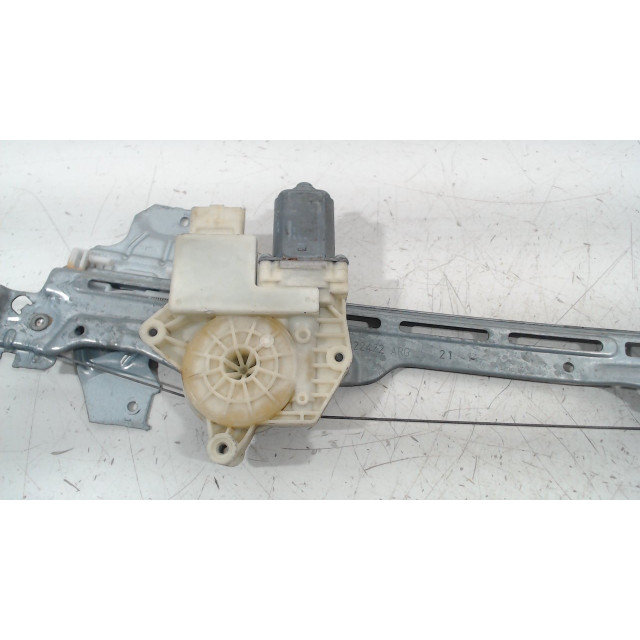 Mechanizm sterowania szyby drzwi tylnych lewych Peugeot 308 SW (L4/L9/LC/LJ/LR) (2014 - 2021) Combi 5-drs 1.6 HDi 115 (DV6C(9HC))