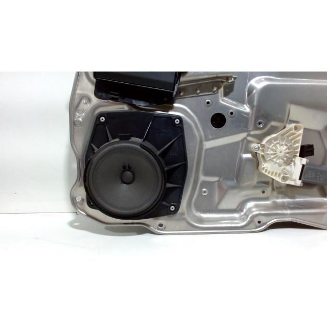 Mechanizm sterowania elektrycznego szyby drzwi przednich prawych Mercedes-Benz S (W221) (2005 - 2013) Sedan 3.0 S-320 CDI 24V 4-Matic (OM642.932)