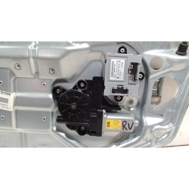 Mechanizm sterowania elektrycznego szyby drzwi przednich prawych Volvo S80 (AR/AS) (2006 - 2009) 2.5 T Turbo 20V (B5254T6)