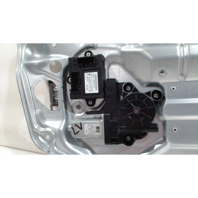 Mechanizm sterowania elektrycznego szyby drzwi przednich lewych Volvo S80 (AR/AS) (2006 - 2009) 2.5 T Turbo 20V (B5254T6)