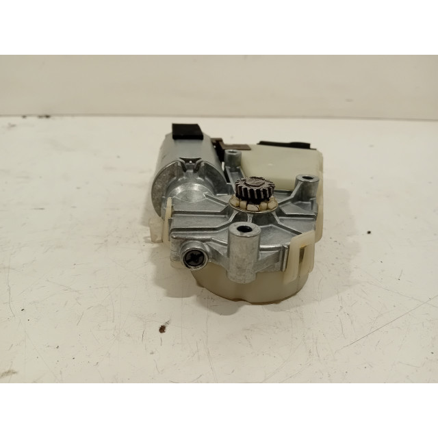 Silnik pokrywy komory silnika Renault Espace (JK) (2011 - 2015) MPV 2.0 dCi 16V 175 FAP (M9R-859)
