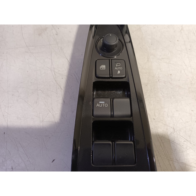 Panel sterowania, szyby sterowane elektrycznie Mazda 2 (DJ/DL) (2014 - 2017) Hatchback 1.5 SkyActiv-G 90 (P5Y8)
