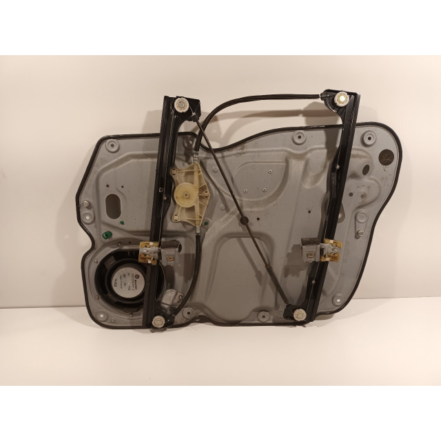 Mechanizm sterowania elektrycznego szyby drzwi przednich lewych Volkswagen Caddy III (2KA/2KH/2CA/2CH) (2004 - 2010) Van 2.0 SDI (BDJ)