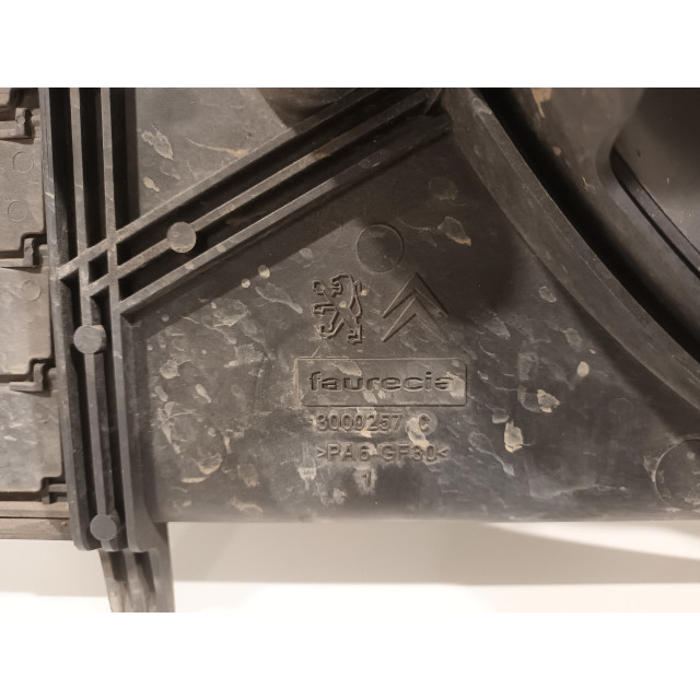 Silnik wentylatora Peugeot 508 SW (8E/8U) (2012 - 2018) Combi 1.6 HDiF 16V (DV6C(9HD))