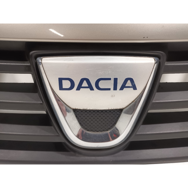 Atrapa/grill Dacia Sandero I (BS) (2008 - 2012) Sandero (BS) Hatchback 1.4 (K7J-710)