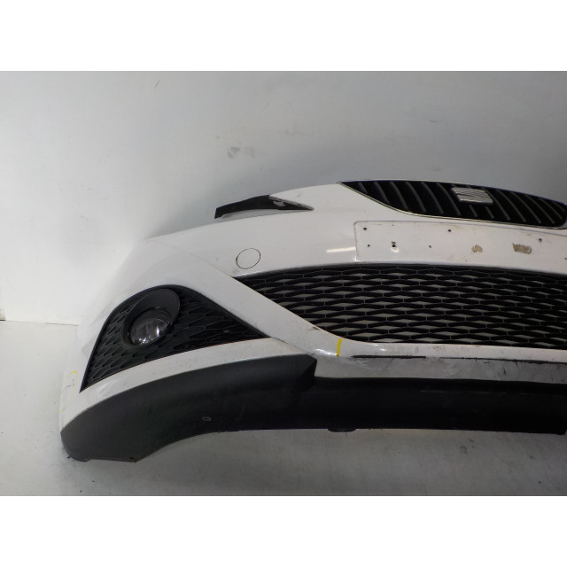 Zderzak przedni Seat Ibiza IV SC (6J1) (2008 - 2015) Hatchback 3-drs 1.2 12V (BZG)