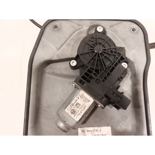 Mechanizm sterowania elektrycznego szyby drzwi przednich prawych Skoda Fabia II Combi (2010 - 2014) Combi 5-drs 1.2 TDI 12V Greenline (CFWA)