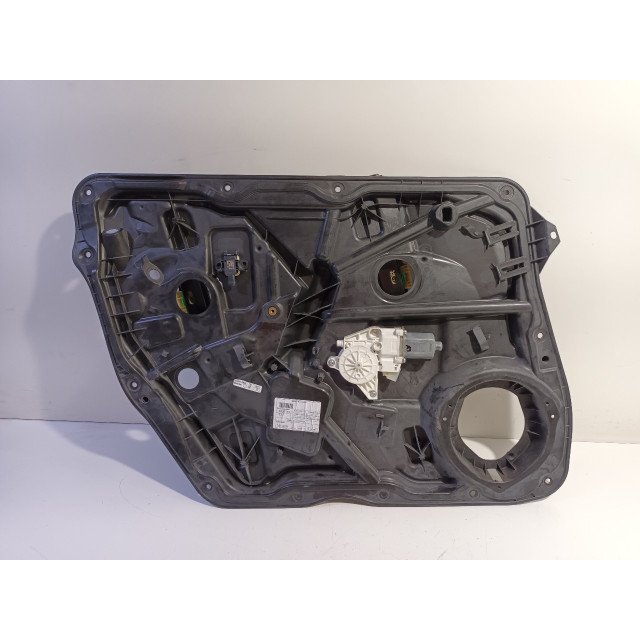 Mechanizm sterowania elektrycznego szyby drzwi przednich lewych Mercedes-Benz-Benz ML III (166) (2011 - 2015) SUV 3.0 ML-350 BlueTEC V6 24V 4-Matic (OM642.826)