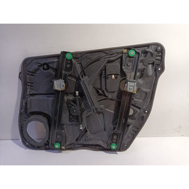 Mechanizm sterowania elektrycznego szyby drzwi przednich lewych Mercedes-Benz-Benz ML III (166) (2011 - 2015) SUV 3.0 ML-350 BlueTEC V6 24V 4-Matic (OM642.826)