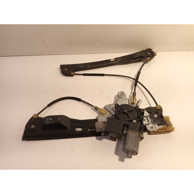 Mechanizm sterowania elektrycznego szyby drzwi przednich lewych Vauxhall / Opel Insignia Sports Tourer (2008 - teraz) Combi 2.0 CDTI 16V 130 ecoFLEX (A20DTJ)