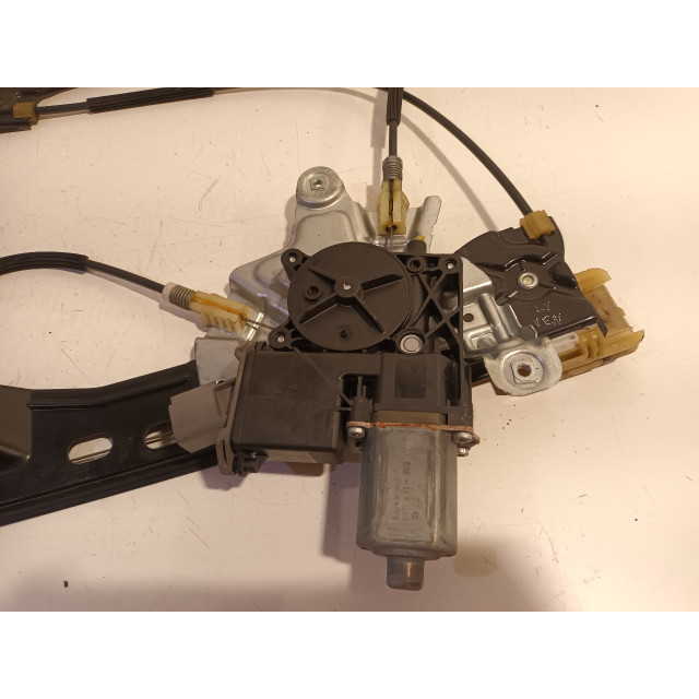 Mechanizm sterowania elektrycznego szyby drzwi przednich lewych Vauxhall / Opel Insignia Sports Tourer (2008 - teraz) Combi 2.0 CDTI 16V 130 ecoFLEX (A20DTJ)