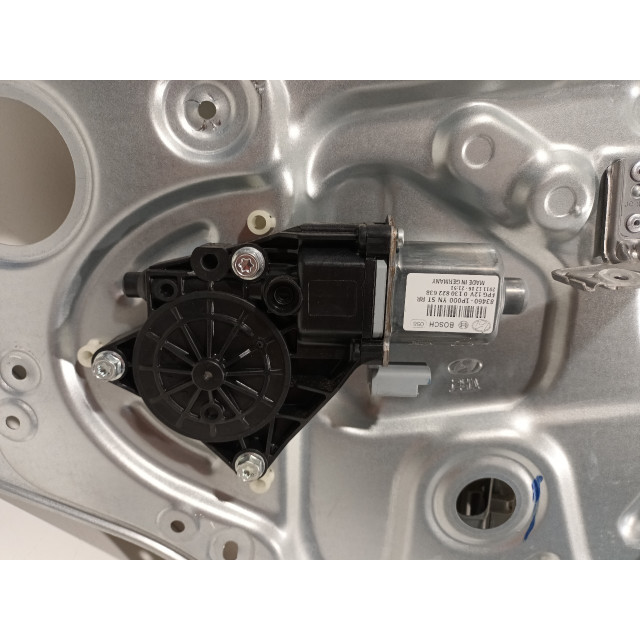 Mechanizm sterowania elektrycznego szyby drzwi tylnych prawych Hyundai iX20 (JC) (2010 - 2019) SUV 1.4i 16V (G4FA)