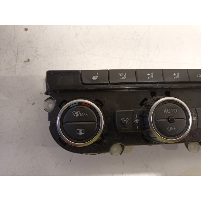 Panel sterowania temperaturą Volkswagen Passat Variant (365) (2010 - 2014) Combi 1.4 TSI 16V (CAXA(Euro 5))