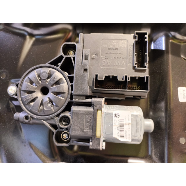 Mechanizm sterowania elektrycznego szyby drzwi przednich prawych Volkswagen Passat Variant (365) (2010 - 2014) Combi 1.4 TSI 16V (CAXA(Euro 5))