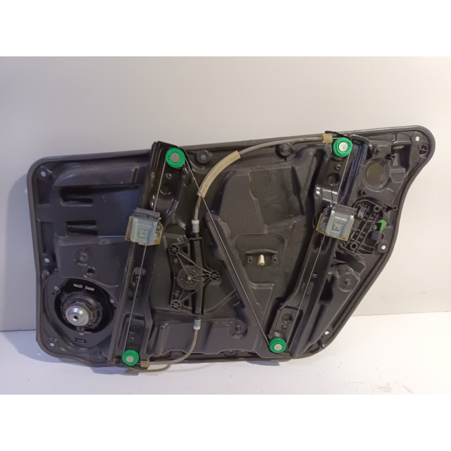 Mechanizm sterowania elektrycznego szyby drzwi przednich lewych Mercedes-Benz A (W176) (2012 - 2018) Hatchback 1.6 A-180 16V (M270.910)