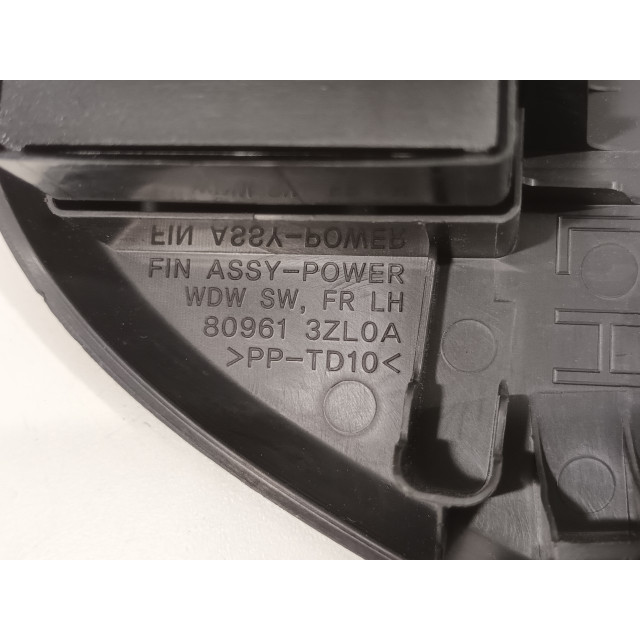 Panel sterowania, szyby sterowane elektrycznie Nissan/Datsun Pulsar (C13) (2013 - teraz) Hatchback 1.6 GT DiG-T 16V (MR16DDT(Euro 5))