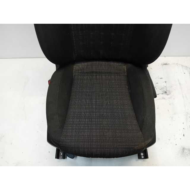 Fotel przedni lewy Mercedes-Benz Vito (447.6) (2014 - teraz) Van 1.6 111 CDI 16V (OM622.951(R9M-503))