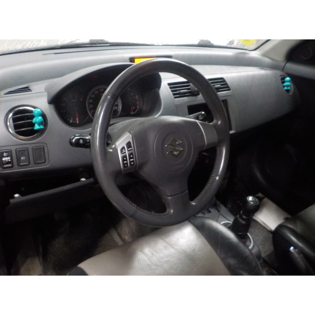 Piasta przednia prawa Suzuki Swift (ZA/ZC/ZD1/2/3/9) (2005 - 2010) Hatchback 1.3 VVT 16V (M13A VVT)
