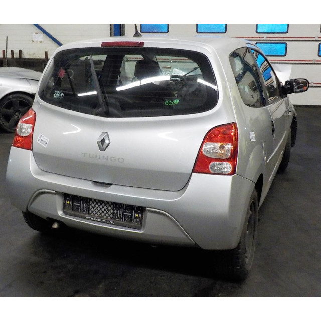 Zacisk hamulcowy przedni prawy Renault Twingo II (CN) (2007 - 2014) Hatchback 3-drs 1.2 16V (D4F-770)