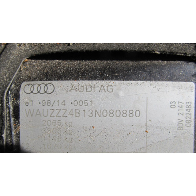 Silnik sterowanych elektrycznie szyb drzwi przednich prawych Audi A6 (C5) (2001 - 2005) Sedan 2.4 V6 30V (BDV)