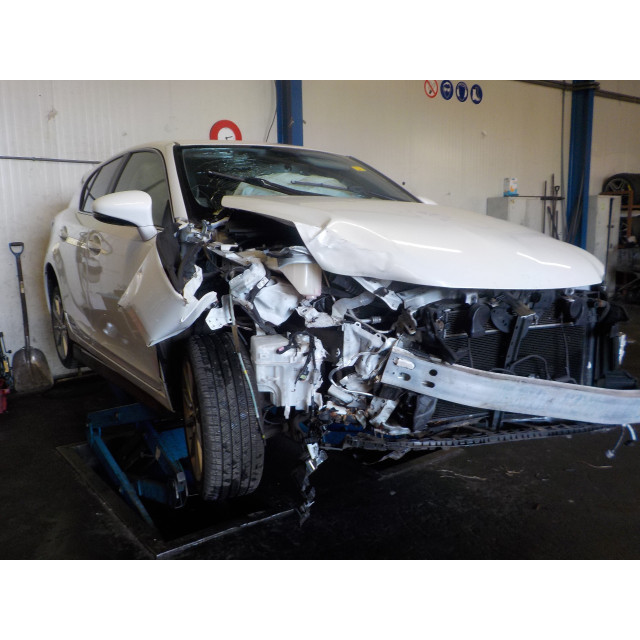 Multimedialny panel sterowania Lexus CT 200h (2010 - 2020) Hatchback 1.8 16V (2ZRFXE)