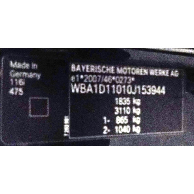 Zawias prawy maski BMW 1 serie (F21) (2011 - 2015) Hatchback 3-drs 116i 1.6 16V (N13-B16A)