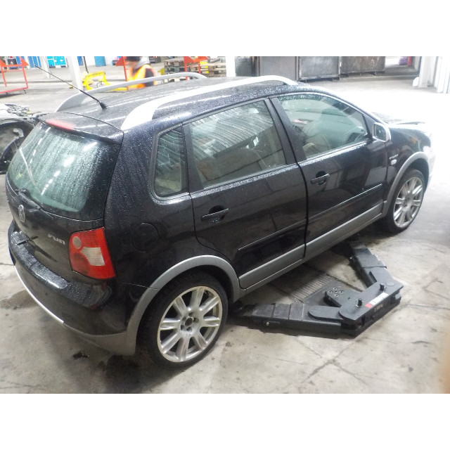 Kolumna zawieszenia przednia prawa Volkswagen Polo IV (9N1/2/3) (2002 - 2007) Hatchback 1.2 (BMD)