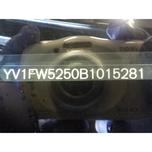 Zacisk hamulcowy przedni prawy Volvo V60 I (FW/GW) (2010 - 2011) V60 (FW/GW) 2.0 D3 20V (D5204T2)
