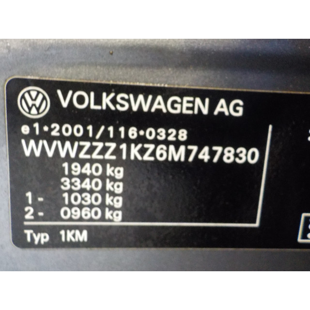 Kolumna zawieszenia przednia prawa Volkswagen Jetta III (1K2) (2005 - 2010) Sedan 1.9 TDI (BKC)