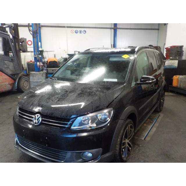 Pas bezpieczeństwa lewy tylny Volkswagen Touran (1T3) (2010 - 2015) MPV 2.0 TDI 16V 170 (CFJA)